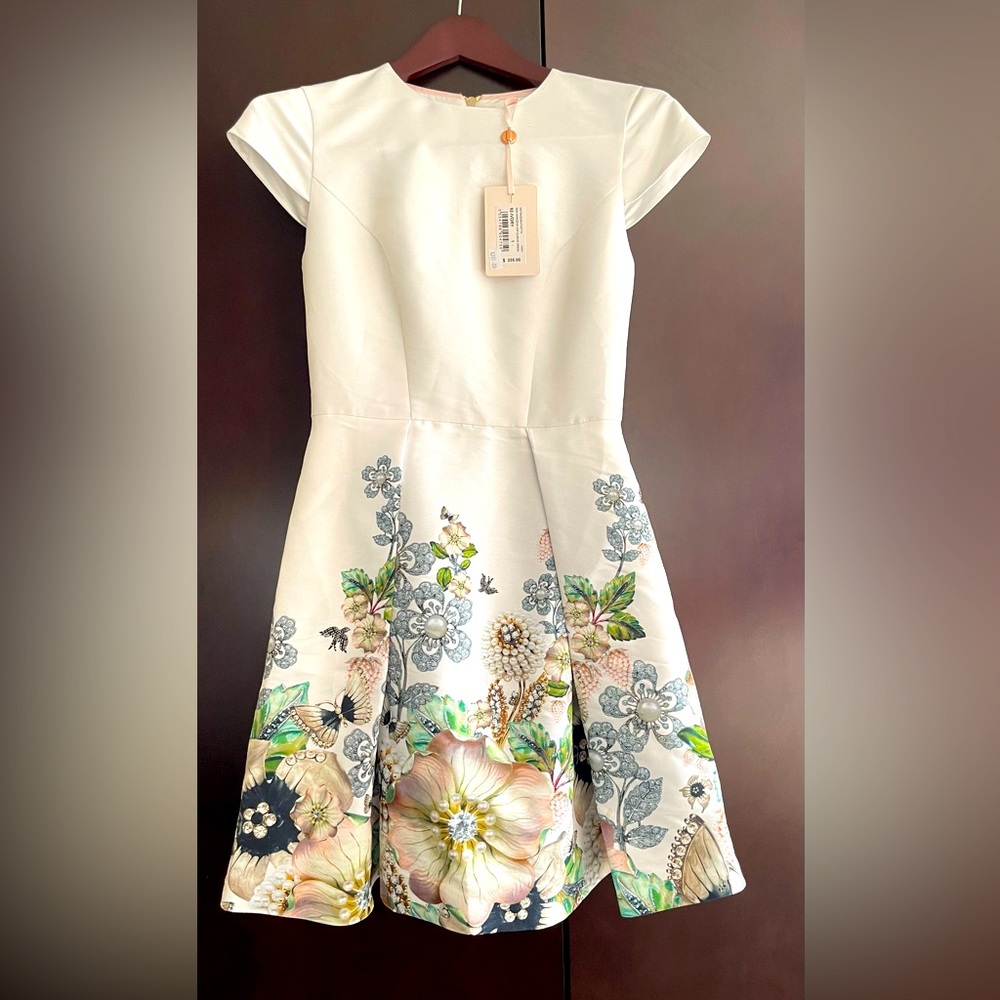 New with tags, Ted Baker, London, Gem gardens cap sleeve dress size 1 (US 4)